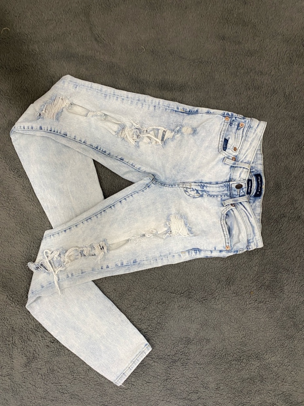 Aeropostale Light Wash Distressed Skinny Jeans